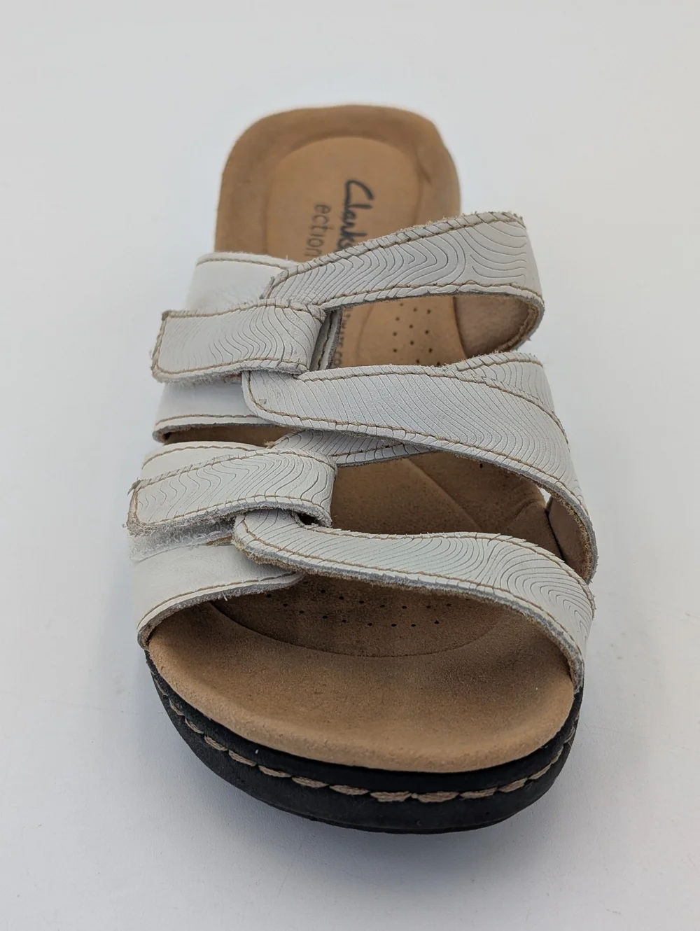 Clarks Merliah Karli Sz 7.5 White Ripple Cushioned Textured Leather Wedge Sandal